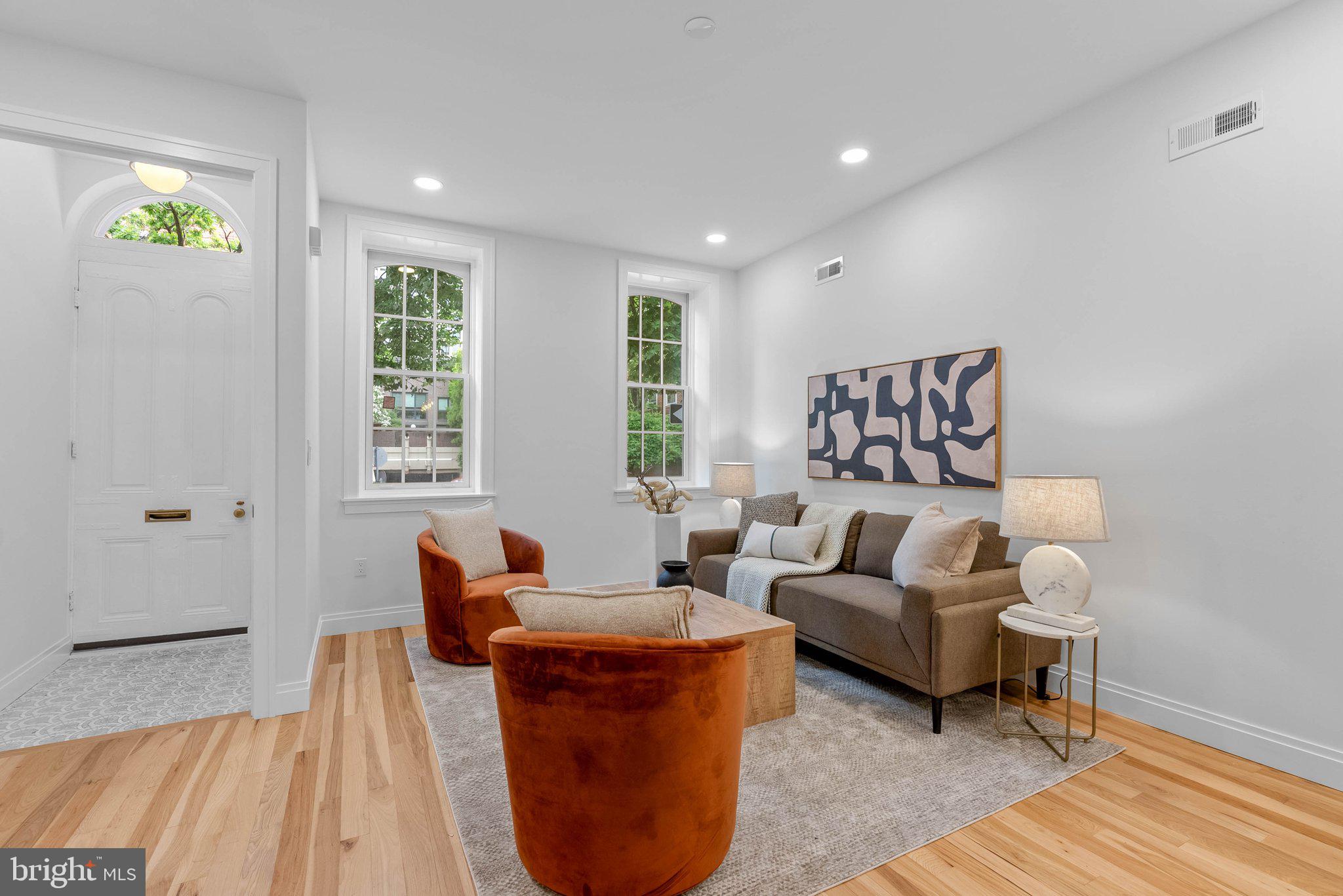 SOCIETY HILL - Residential