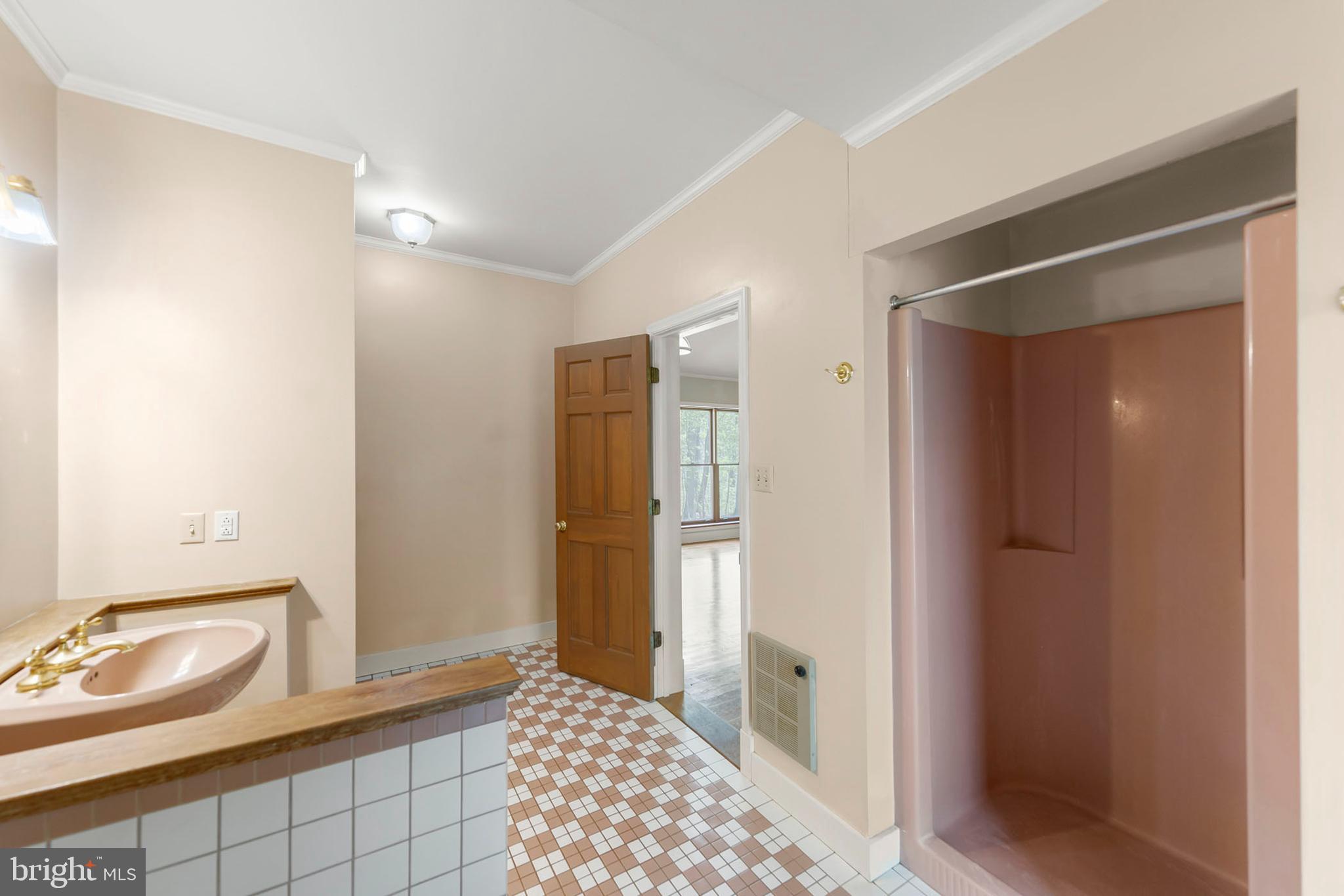 WOODS MILL - Residential