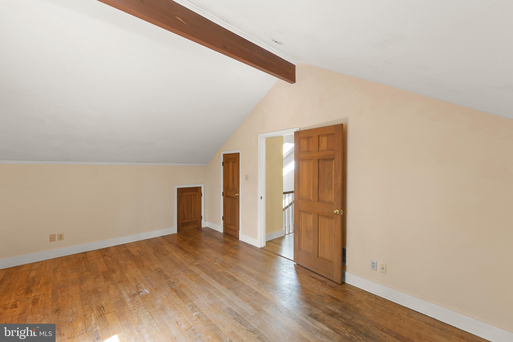 WOODS MILL - Residential