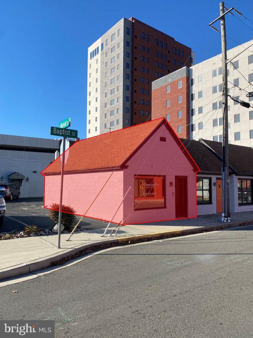 Office/retail space for lease at $750 per month, tenant pays electric and data/cable/phone connect, two offices, one bathroom, two on site private parking spaces connected to the unit which is a rarity downtown.  Available now.