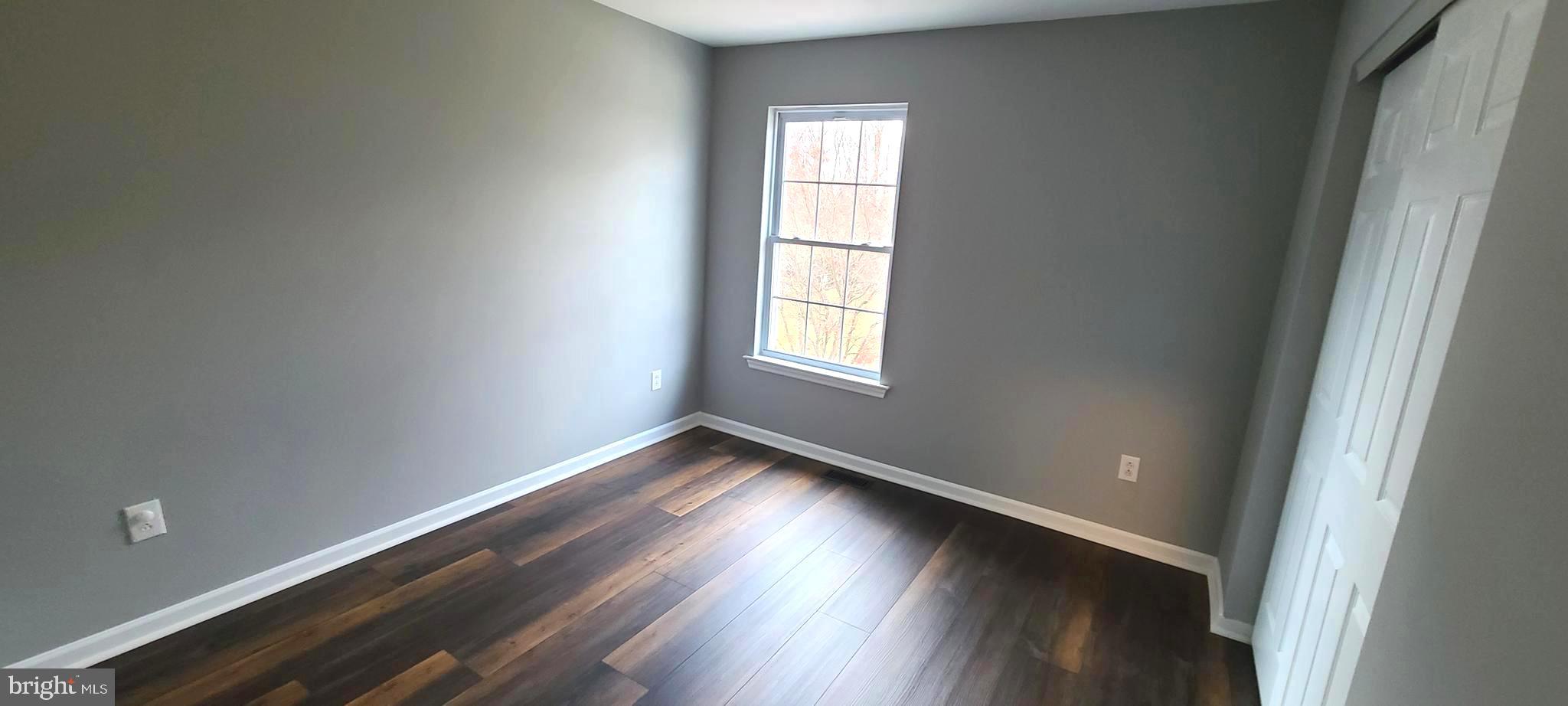 BEVERLY HEIGHTS - Residential Lease