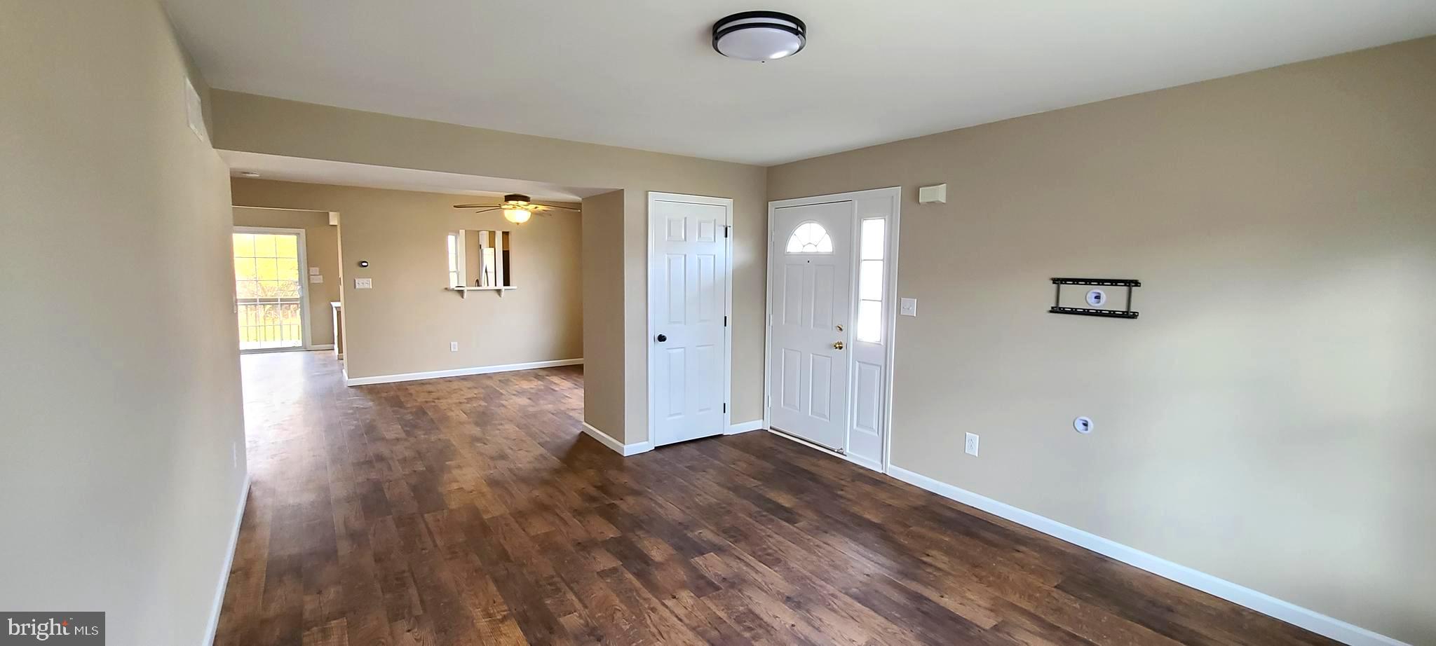 BEVERLY HEIGHTS - Residential Lease