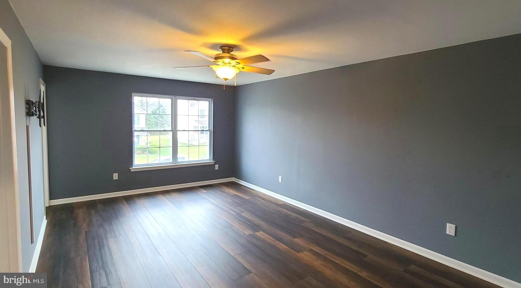 BEVERLY HEIGHTS - Residential Lease