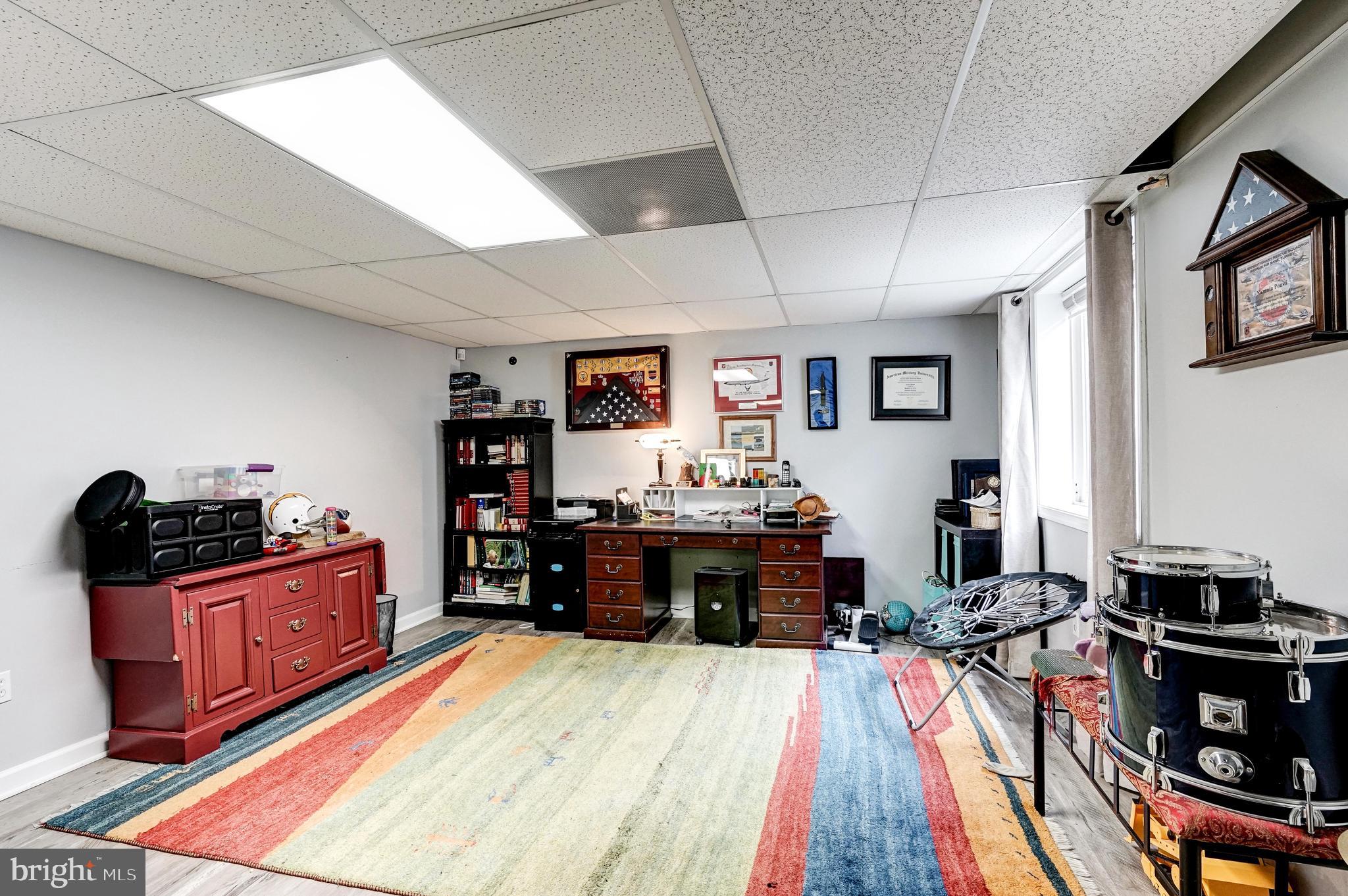 NEW COLONY VILLAGE - Residential