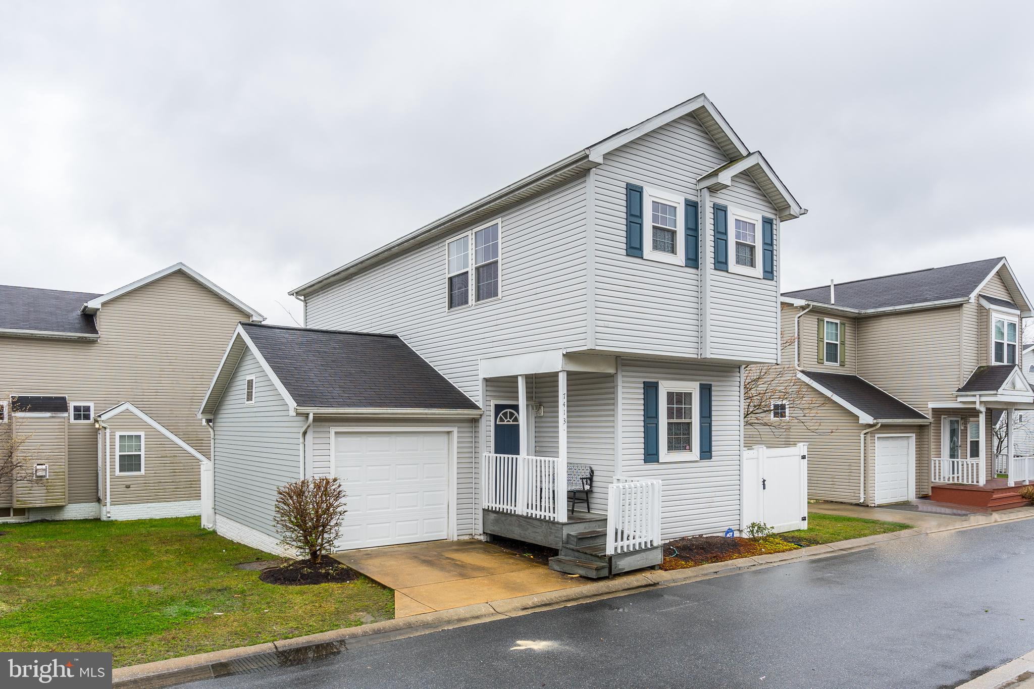 NEW COLONY VILLAGE - Residential