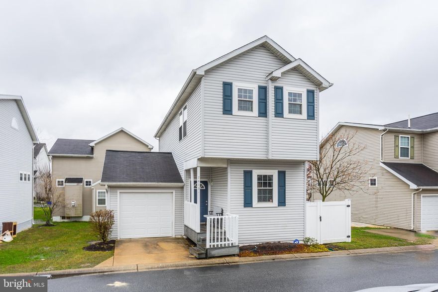 Beautiful and spacious single-family home in a gated community.  This home features brand new flooring on the main level and new carpet upstairs and new flooring in the basement. Fully remodeled kitchen with stainless steel appliances and upgraded bathrooms. Gas fireplace with recessed entertainment space.  New furnace, new ceiling fans.  Fully fenced backyard with composite privacy fence and new rear deck with stairs.