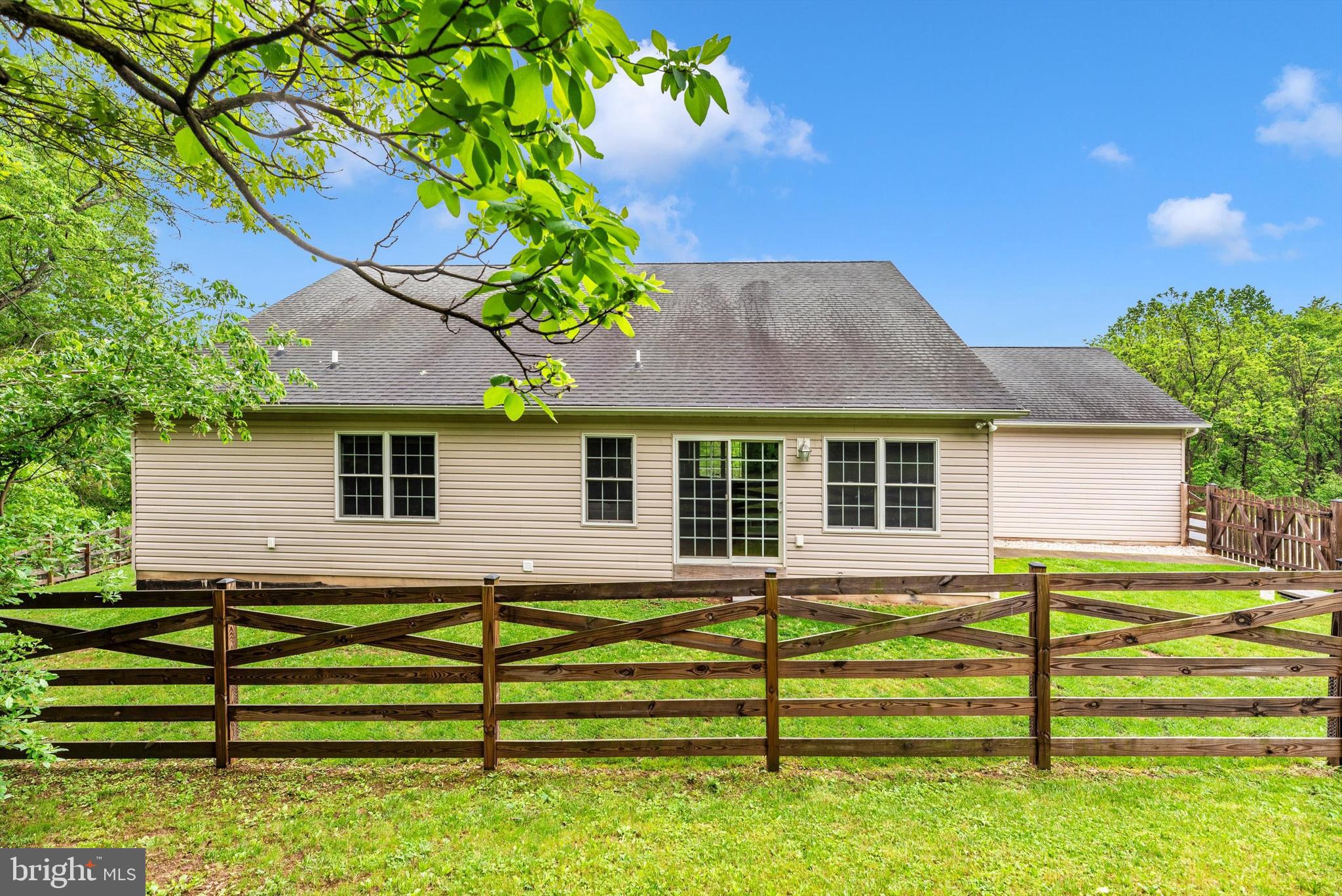 1137 ARNOLD ROAD