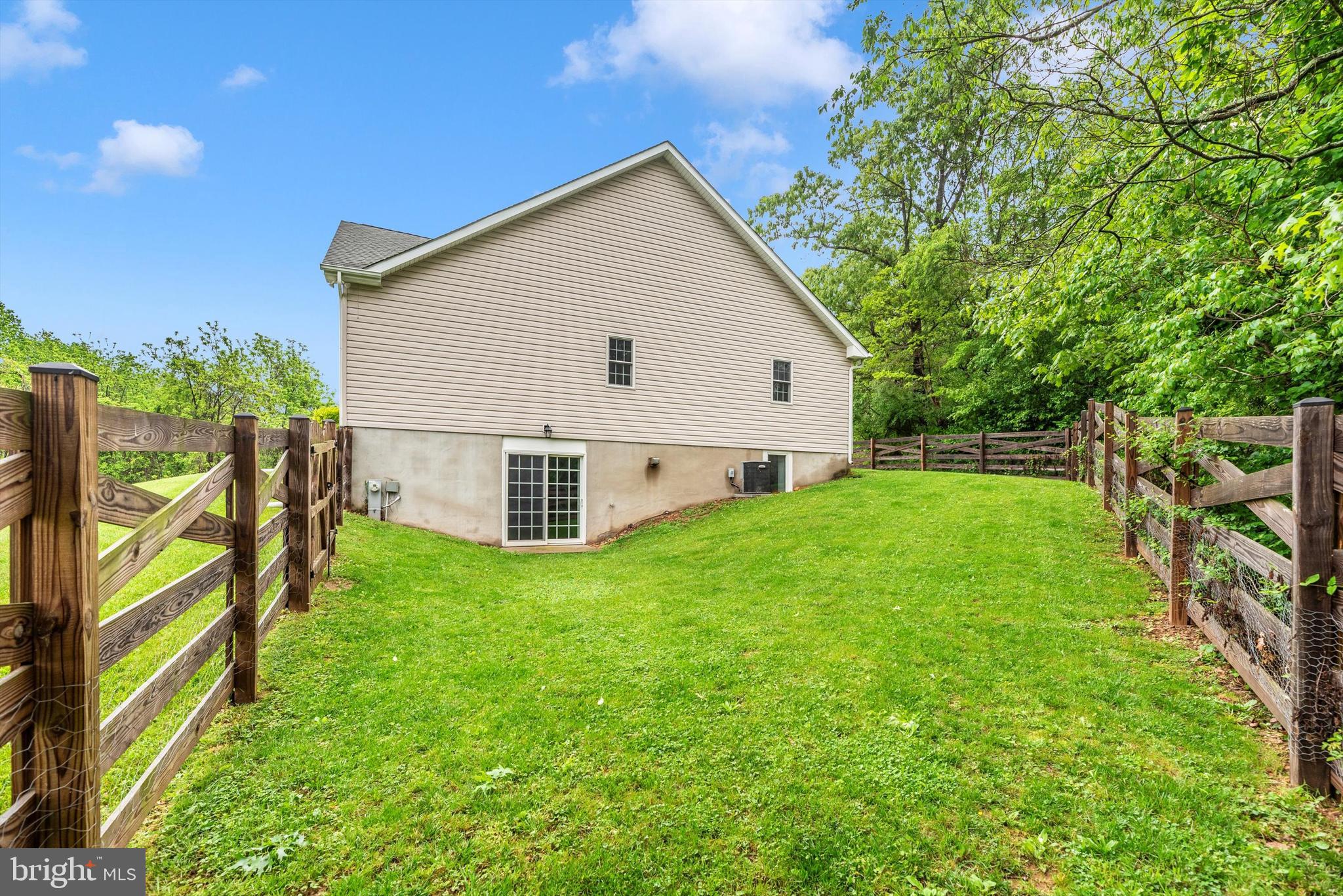 1137 ARNOLD ROAD