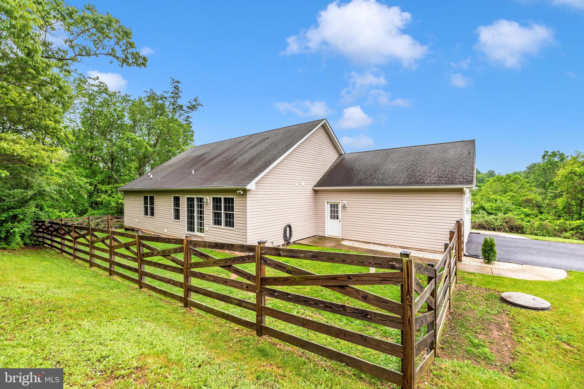 1137 ARNOLD ROAD