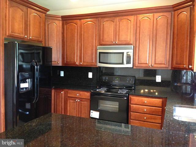 SOVEREIGN VILLAGE - Residential