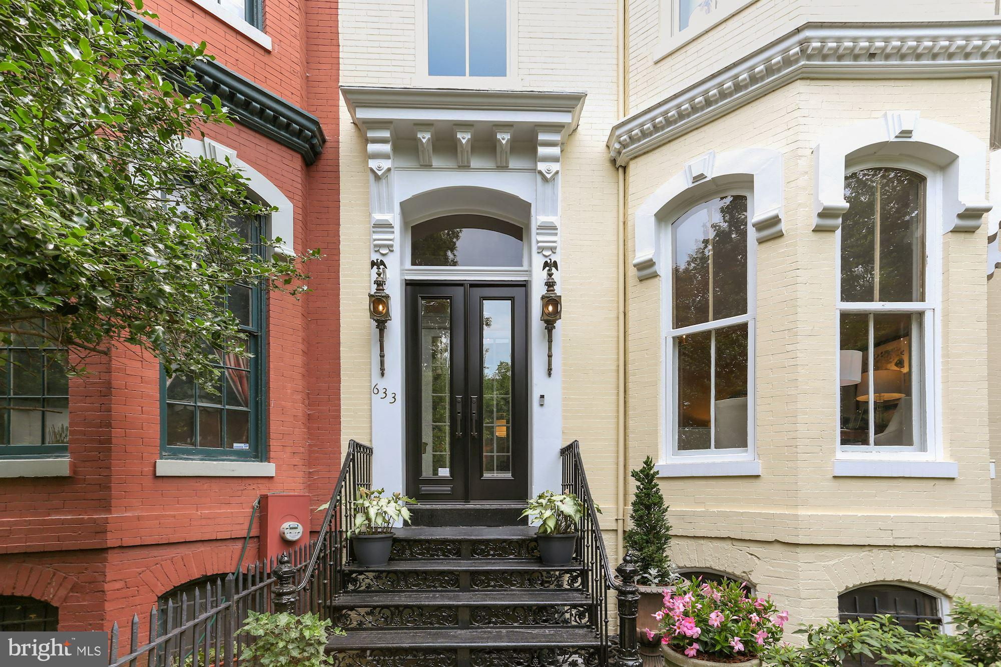CAPITOL HILL - Residential