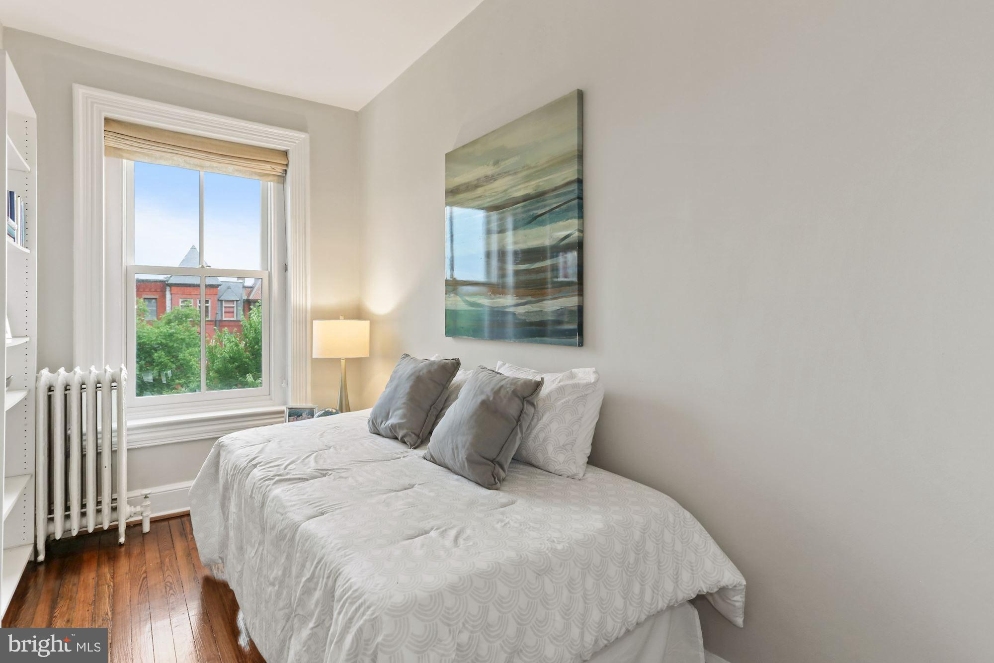 CAPITOL HILL - Residential