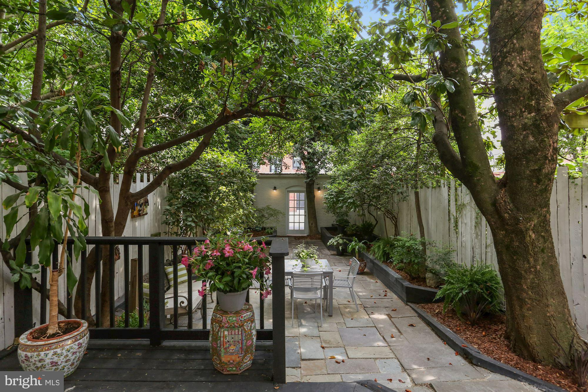 CAPITOL HILL - Residential