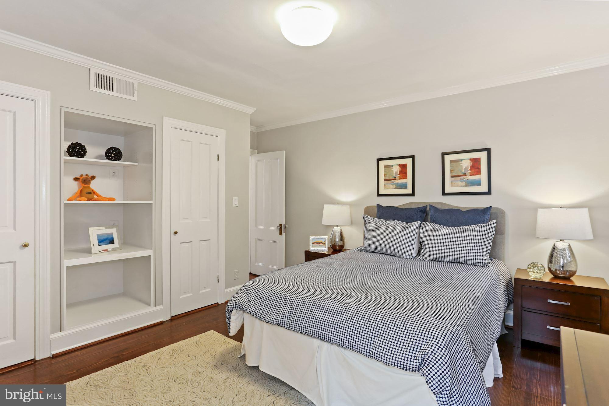 CAPITOL HILL - Residential