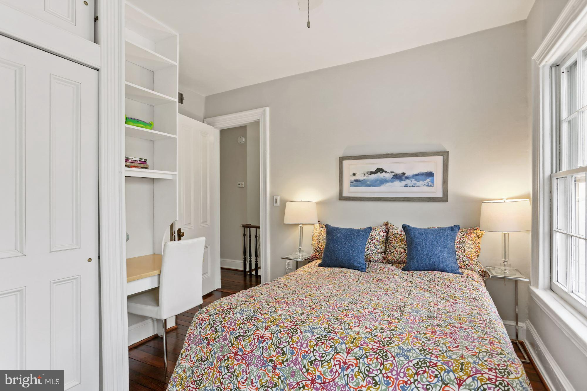CAPITOL HILL - Residential