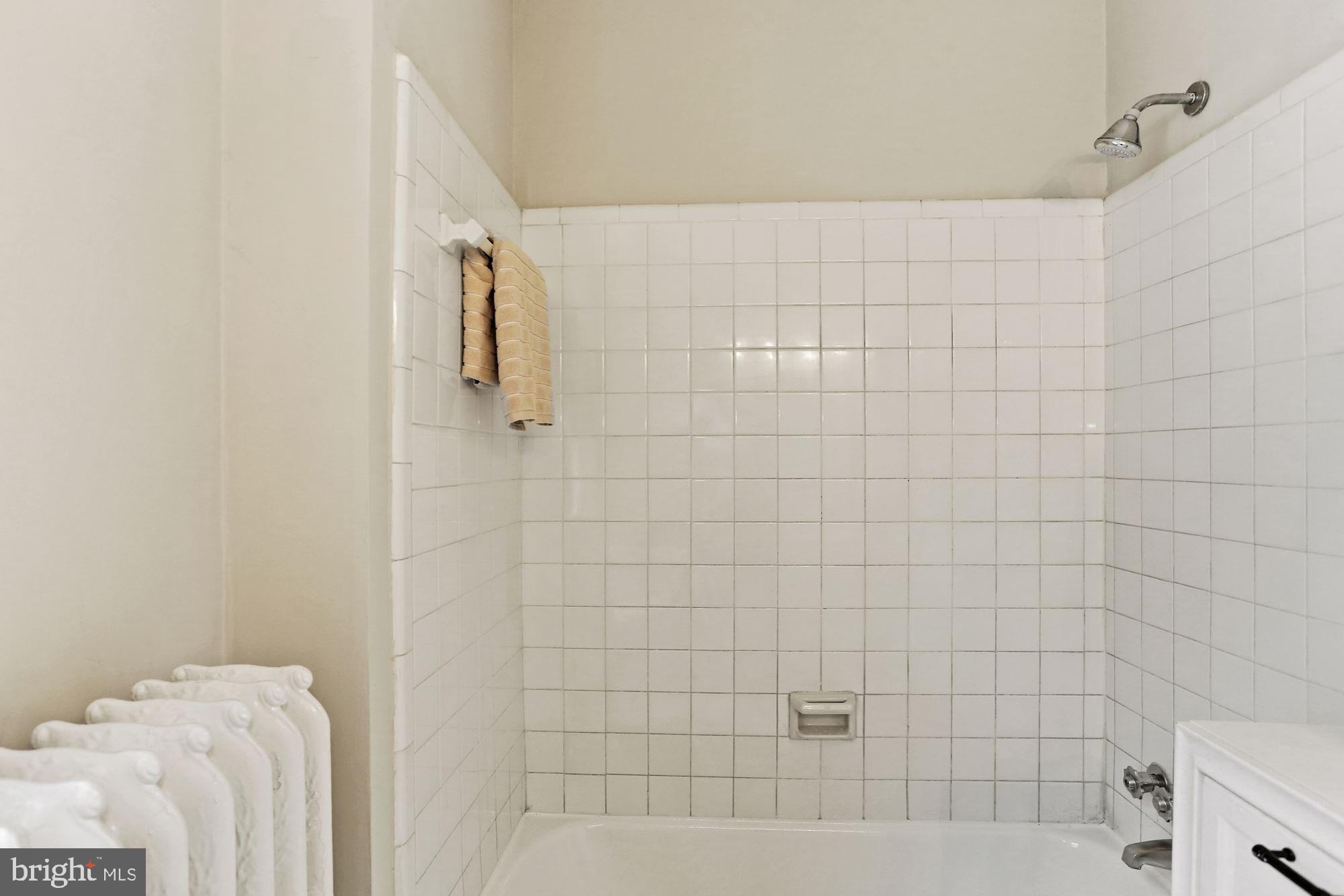 CAPITOL HILL - Residential