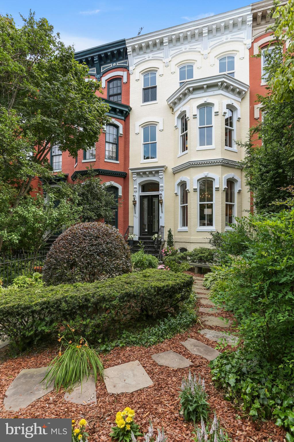 CAPITOL HILL - Residential