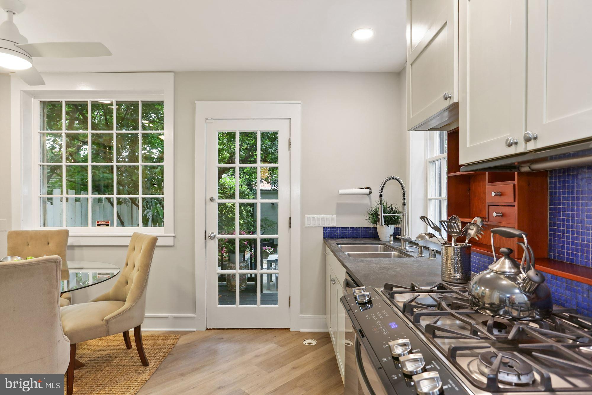 CAPITOL HILL - Residential