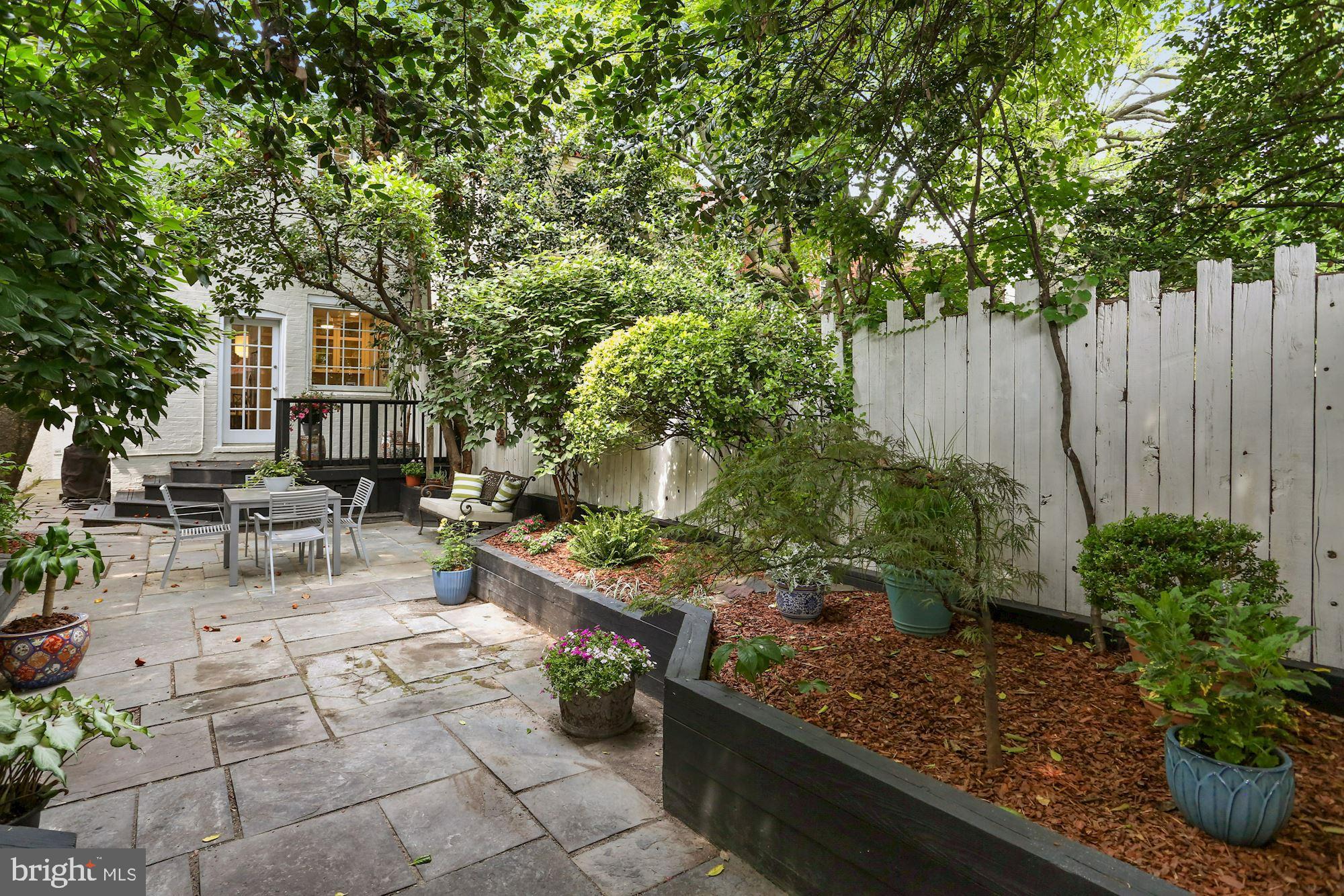 CAPITOL HILL - Residential