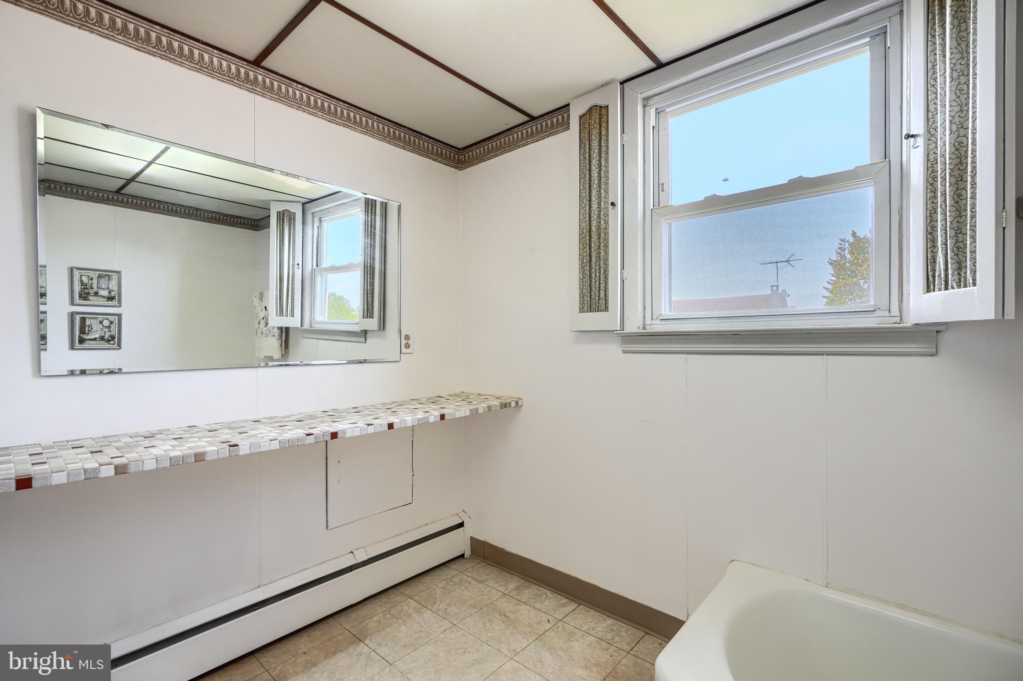 COLGATE PARK - Residential