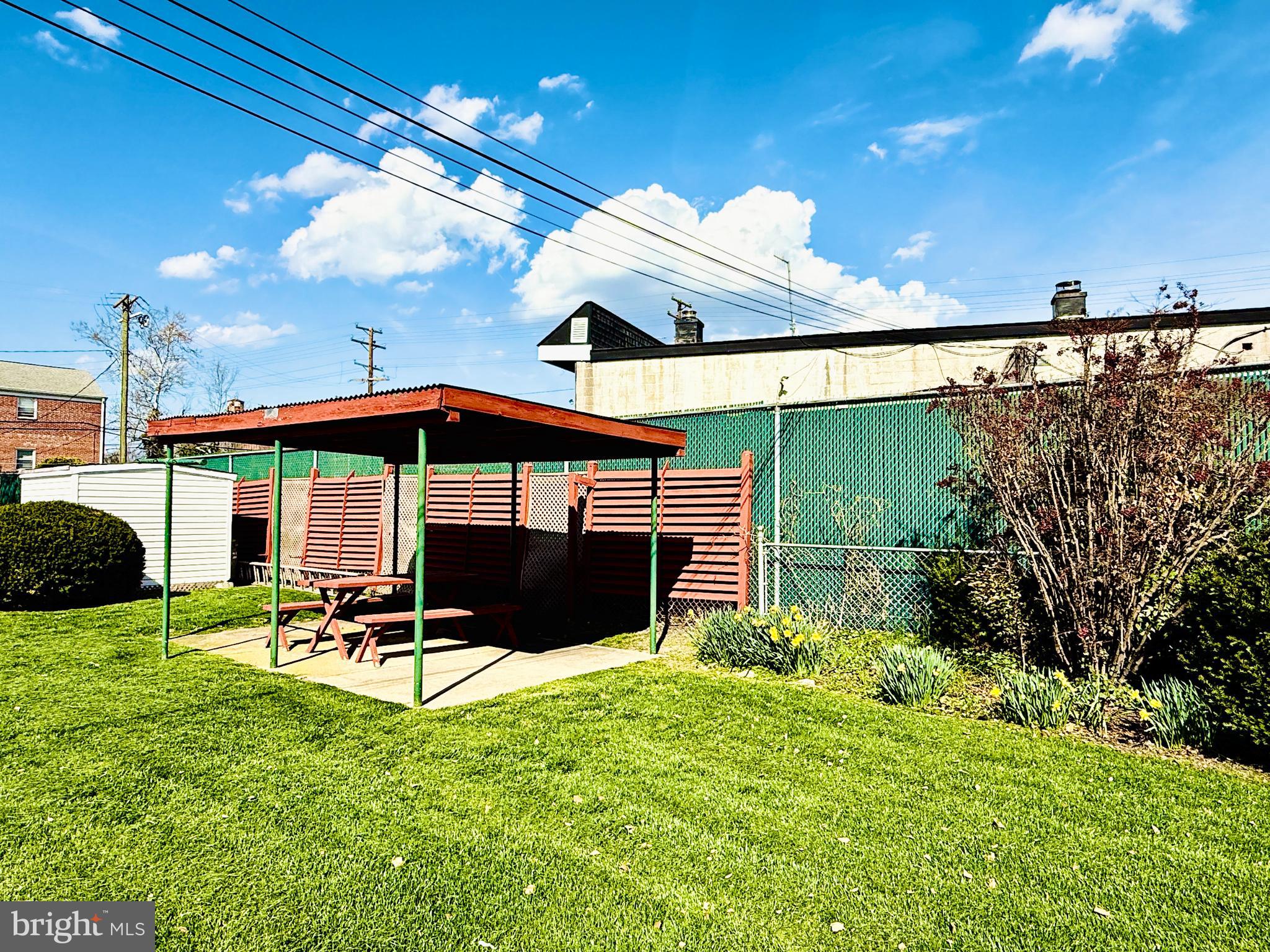 COLGATE PARK - Residential