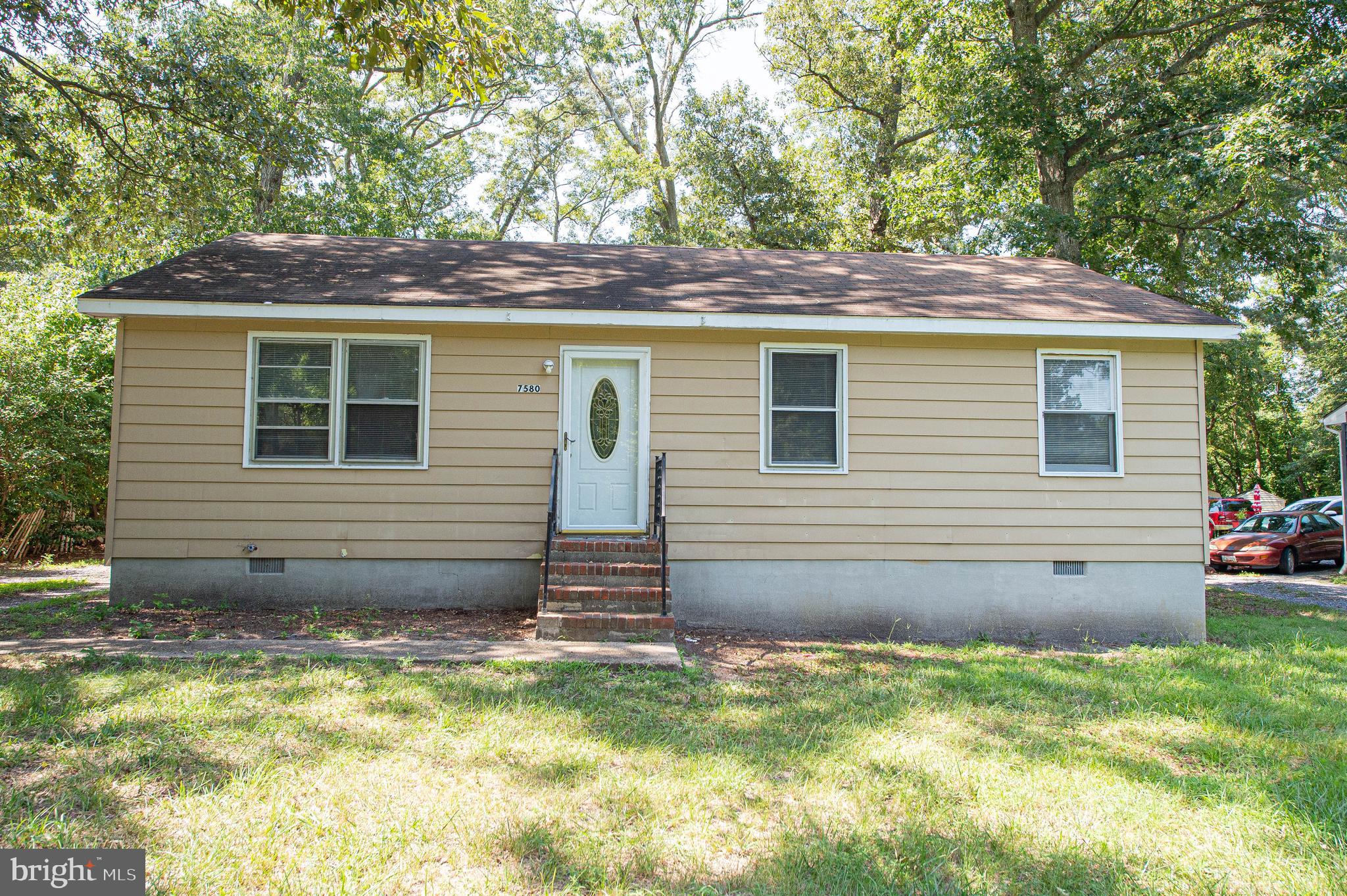 CEDARHURST ACRES - Residential Lease
