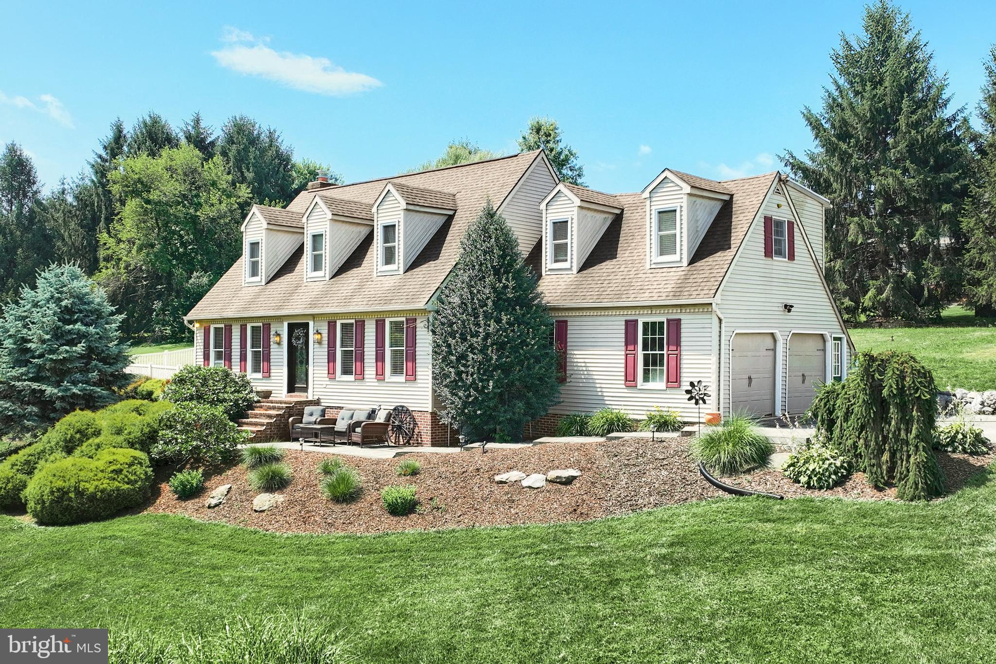 901 BELLVIEW COURT