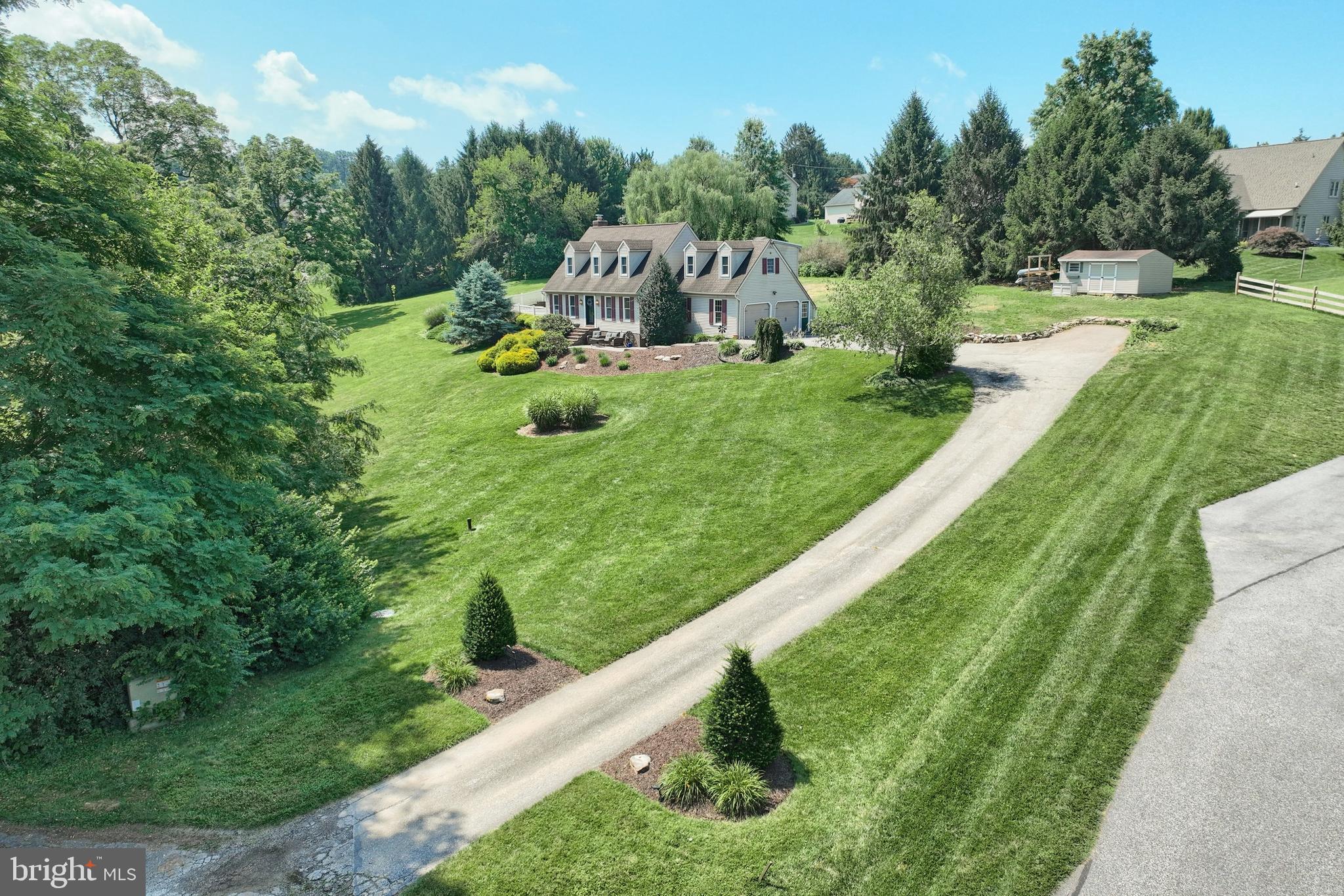 901 BELLVIEW COURT
