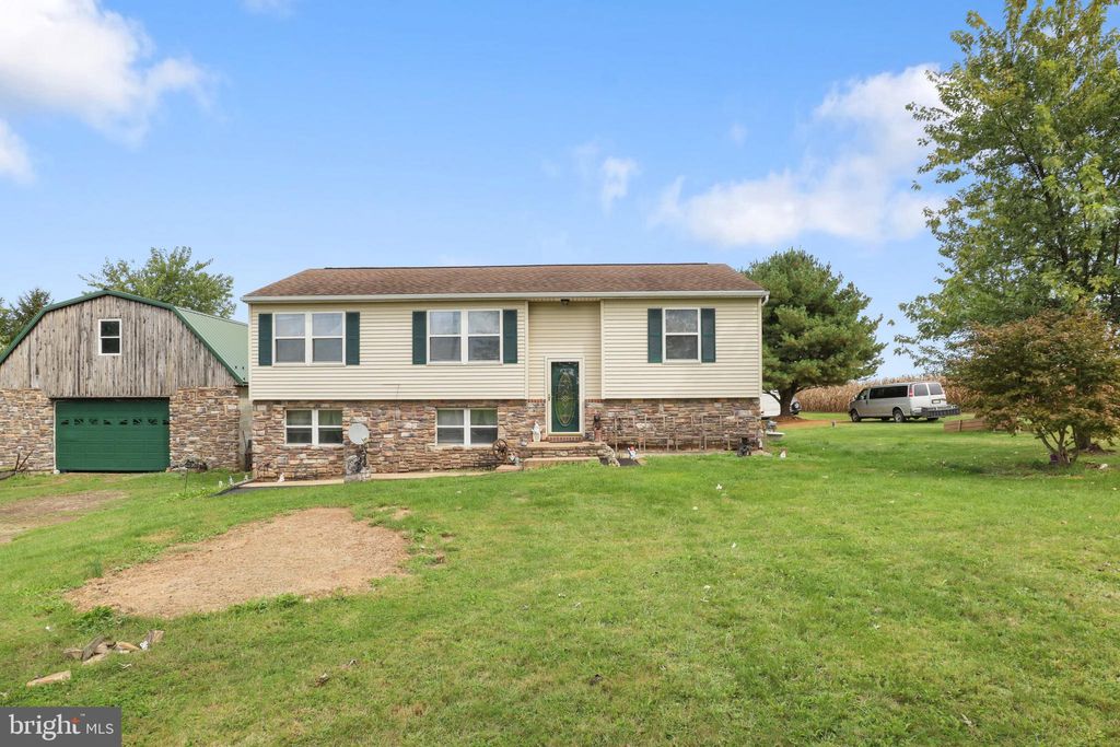 Photo of 11119 Smith Hollow Road, BROGUE, PA 17309 (MLS # PAYK2090254)