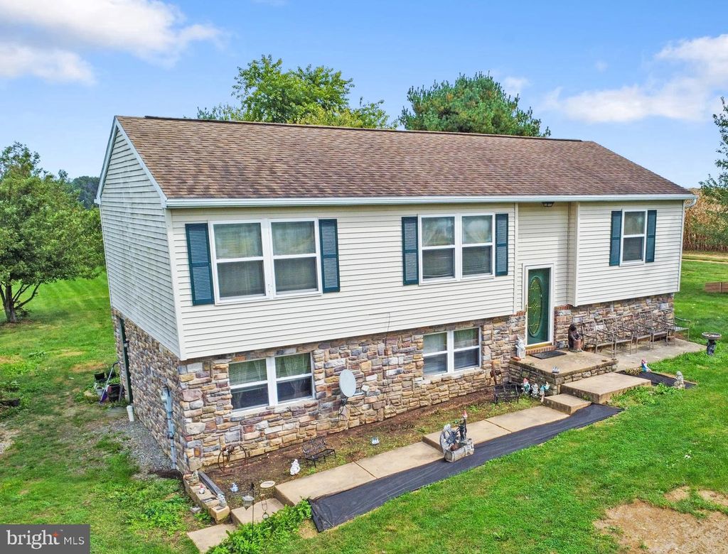 Photo of 11119 Smith Hollow Road, BROGUE, PA 17309 (MLS # PAYK2090254)