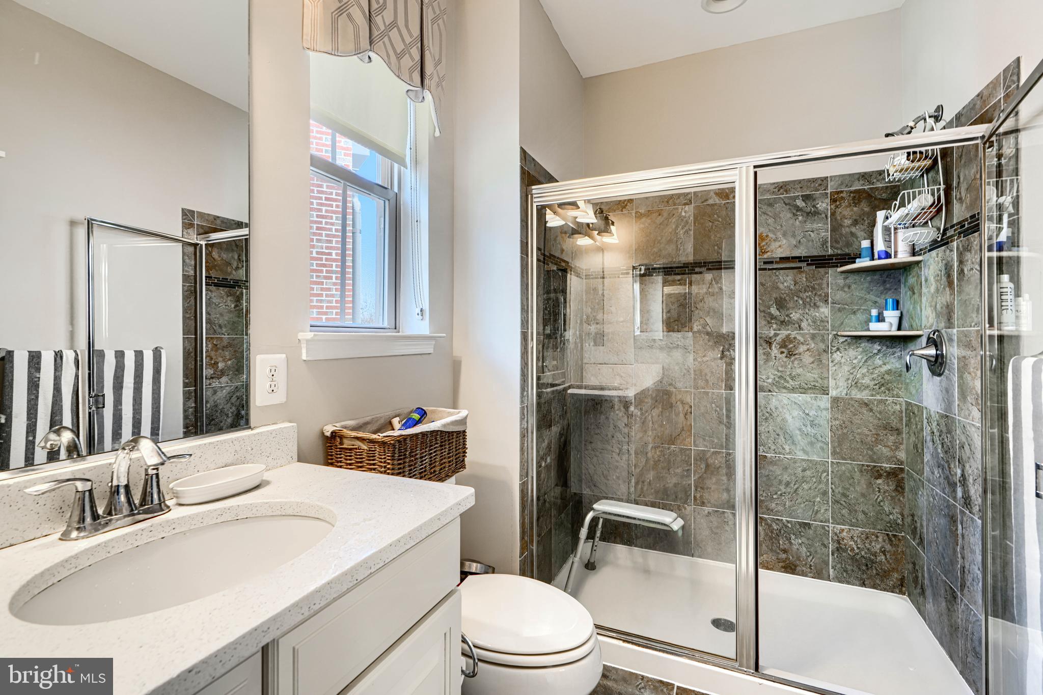 LOCUST POINT - Residential