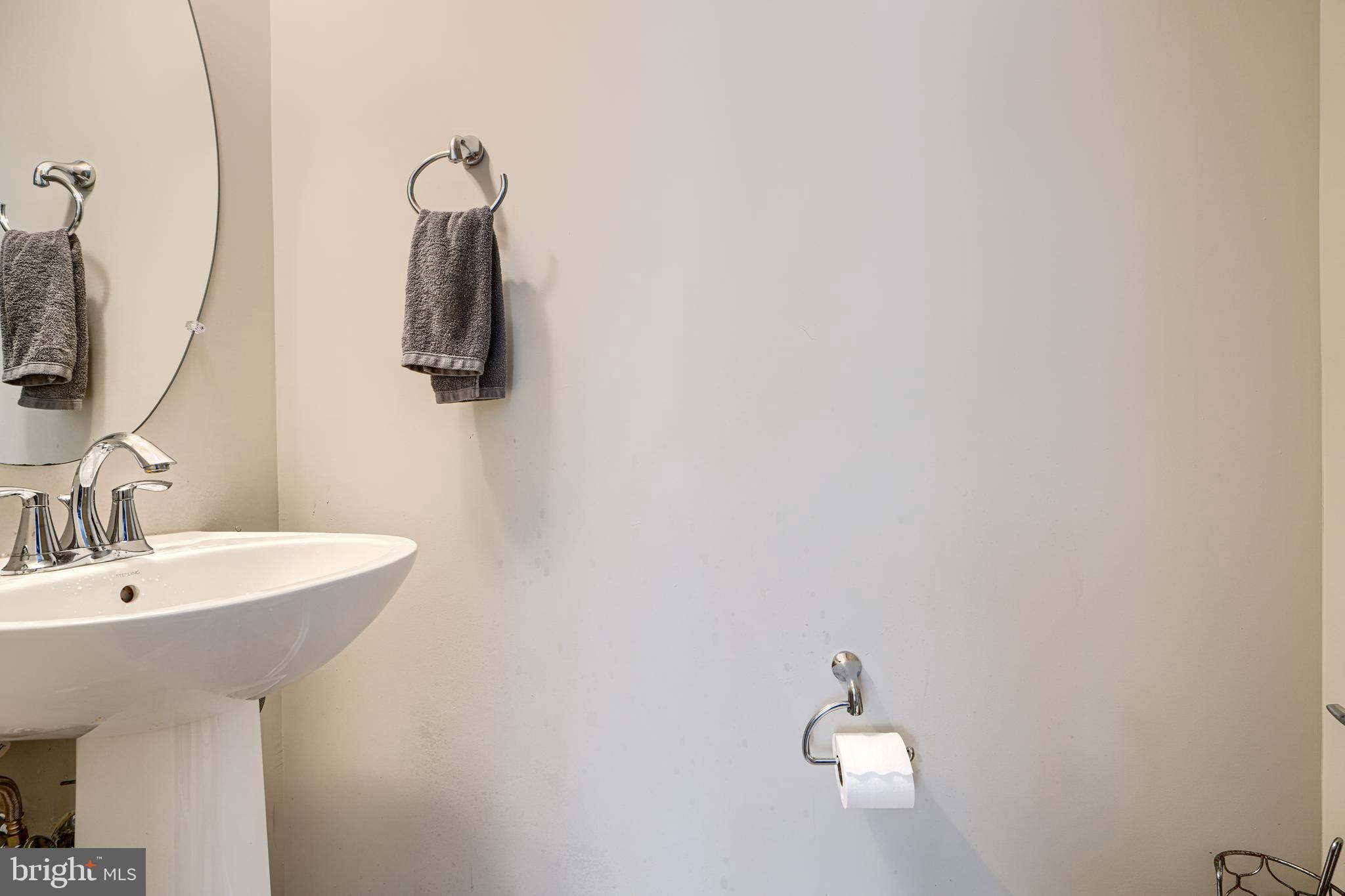 LOCUST POINT - Residential