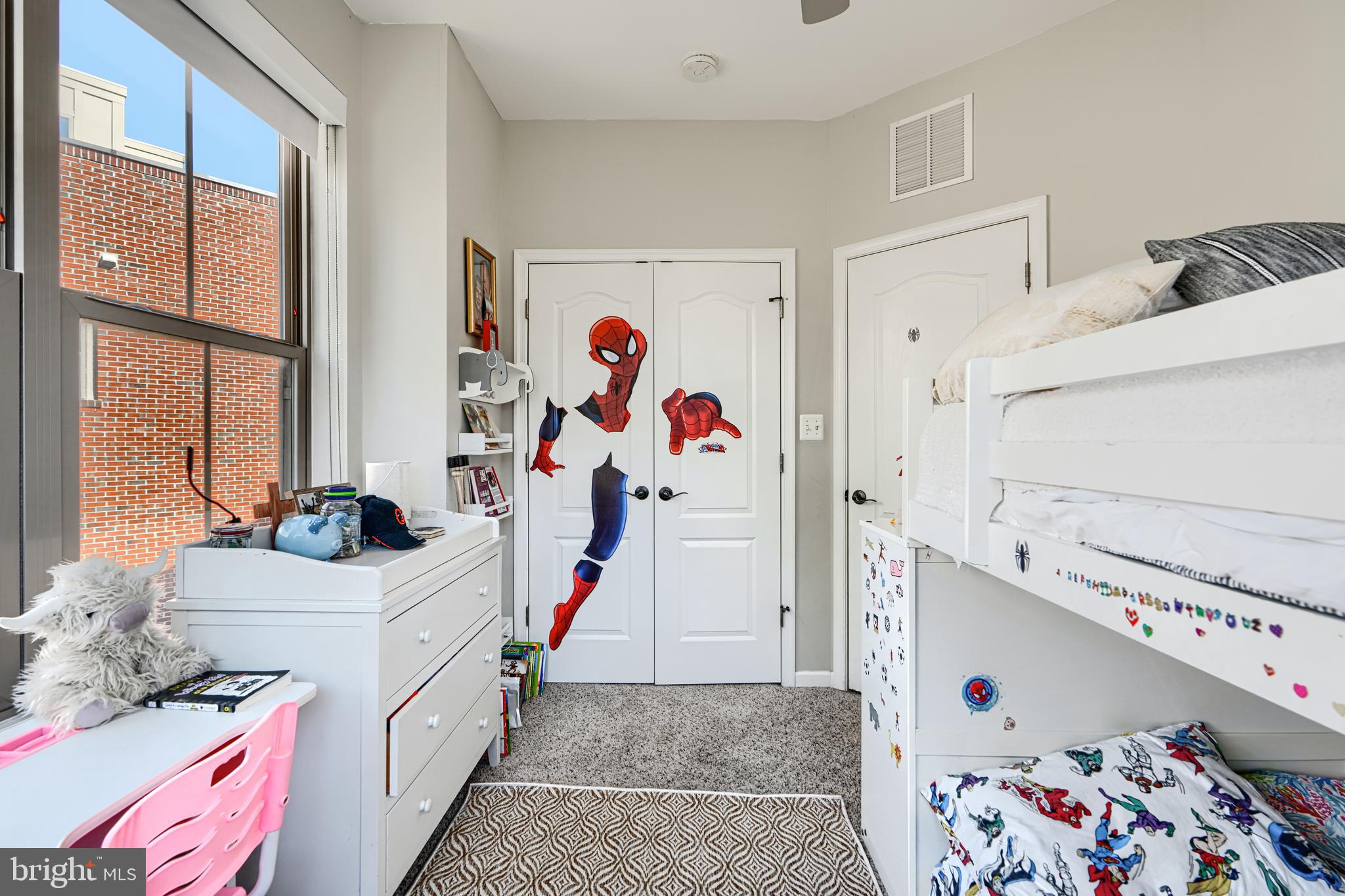 LOCUST POINT - Residential