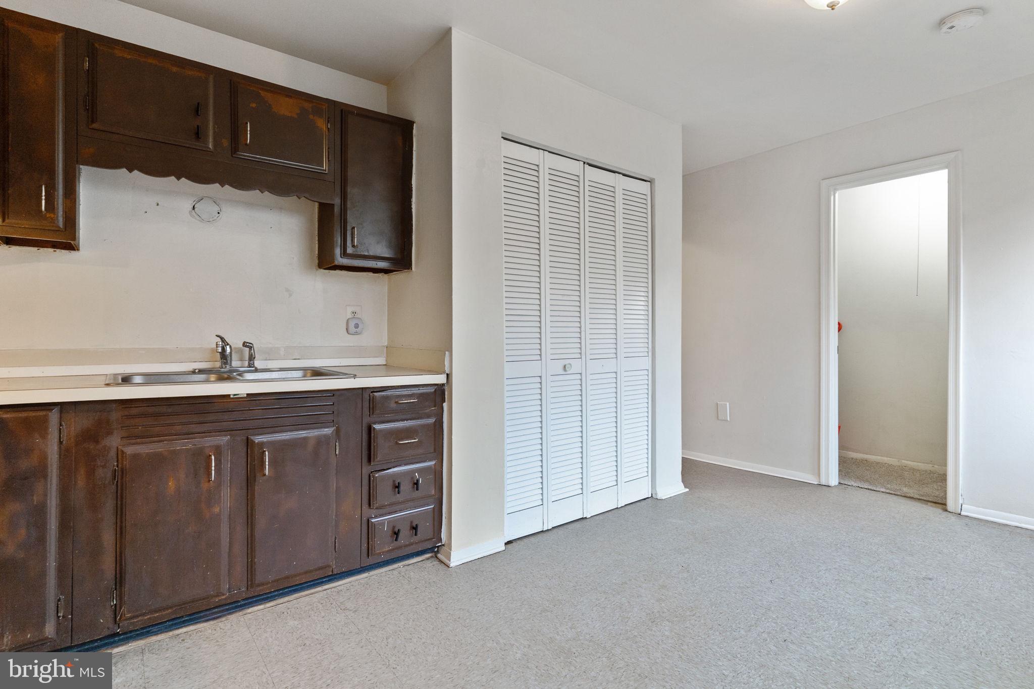 OLDE FORGE - Residential Lease