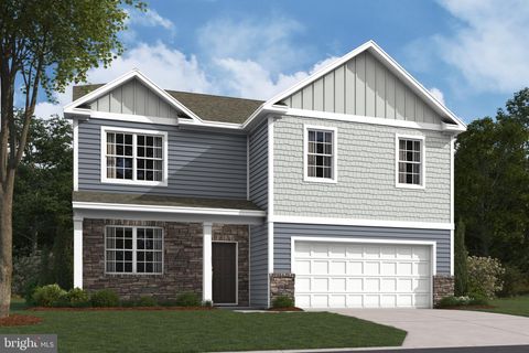 Photo of 122 Erica Lane, COLUMBIA, PA 17512 (MLS # PALA2078992)