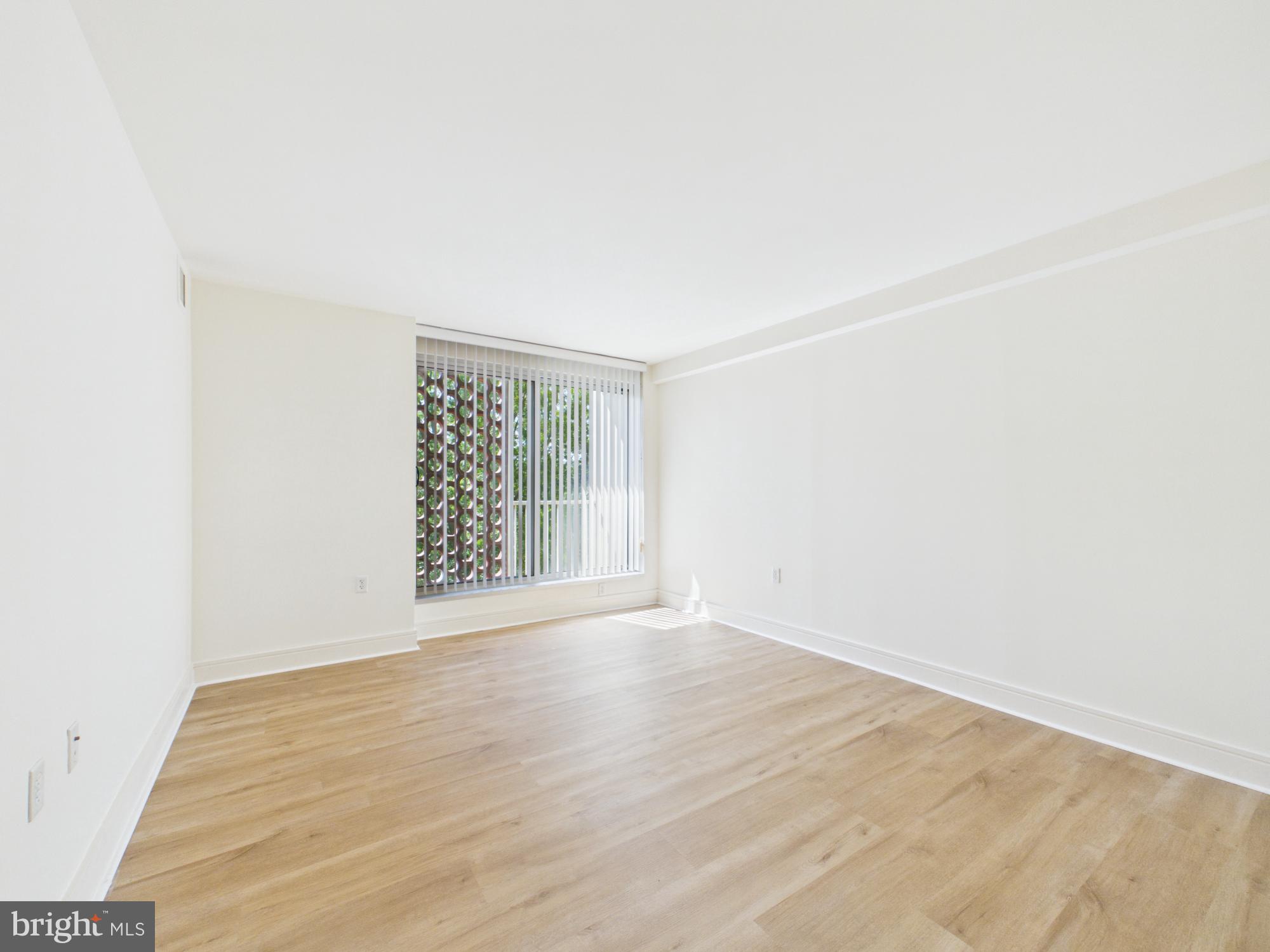 800 4TH STREET SW N701