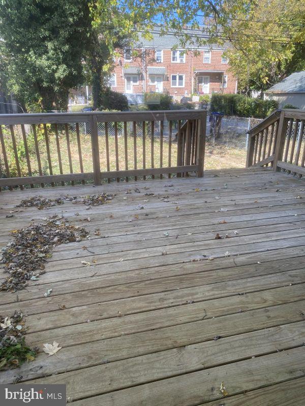 BELVEDERE SQUARE - Residential Lease