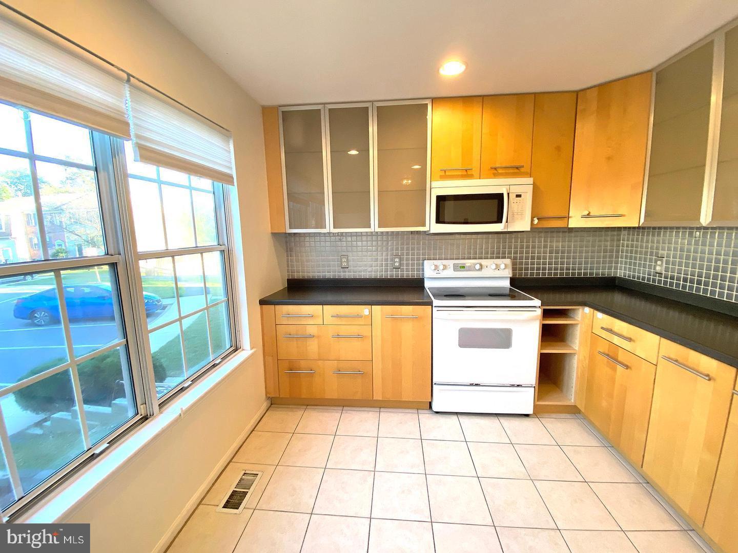 GERMANTOWN VIEW - Residential Lease