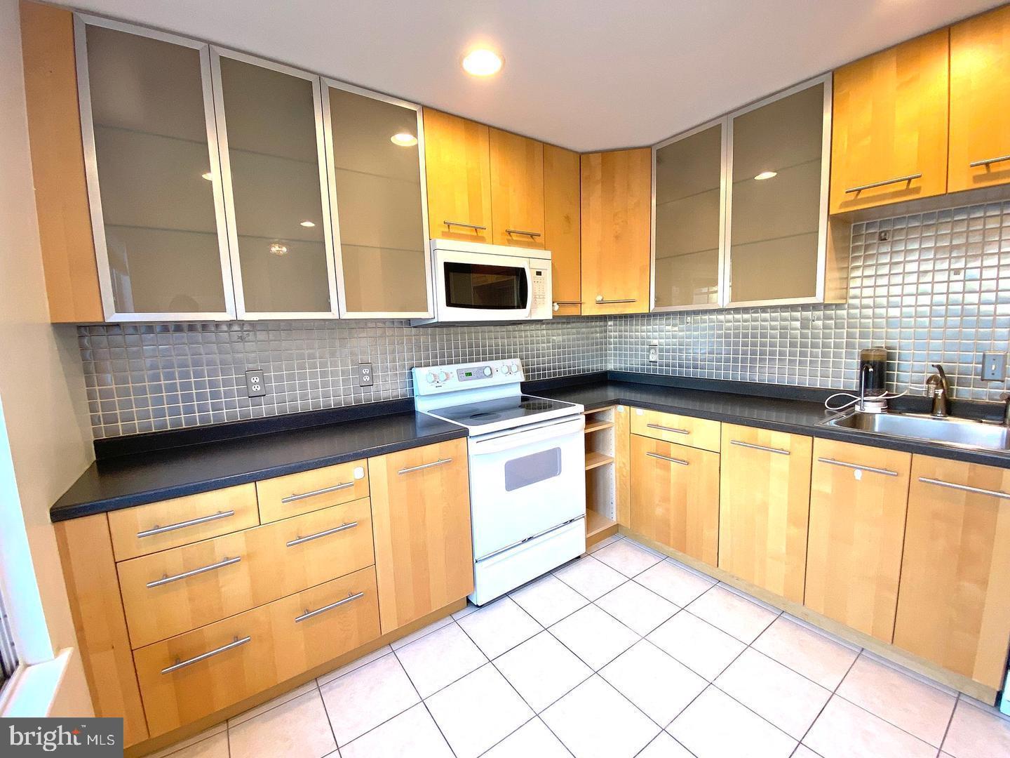 GERMANTOWN VIEW - Residential Lease