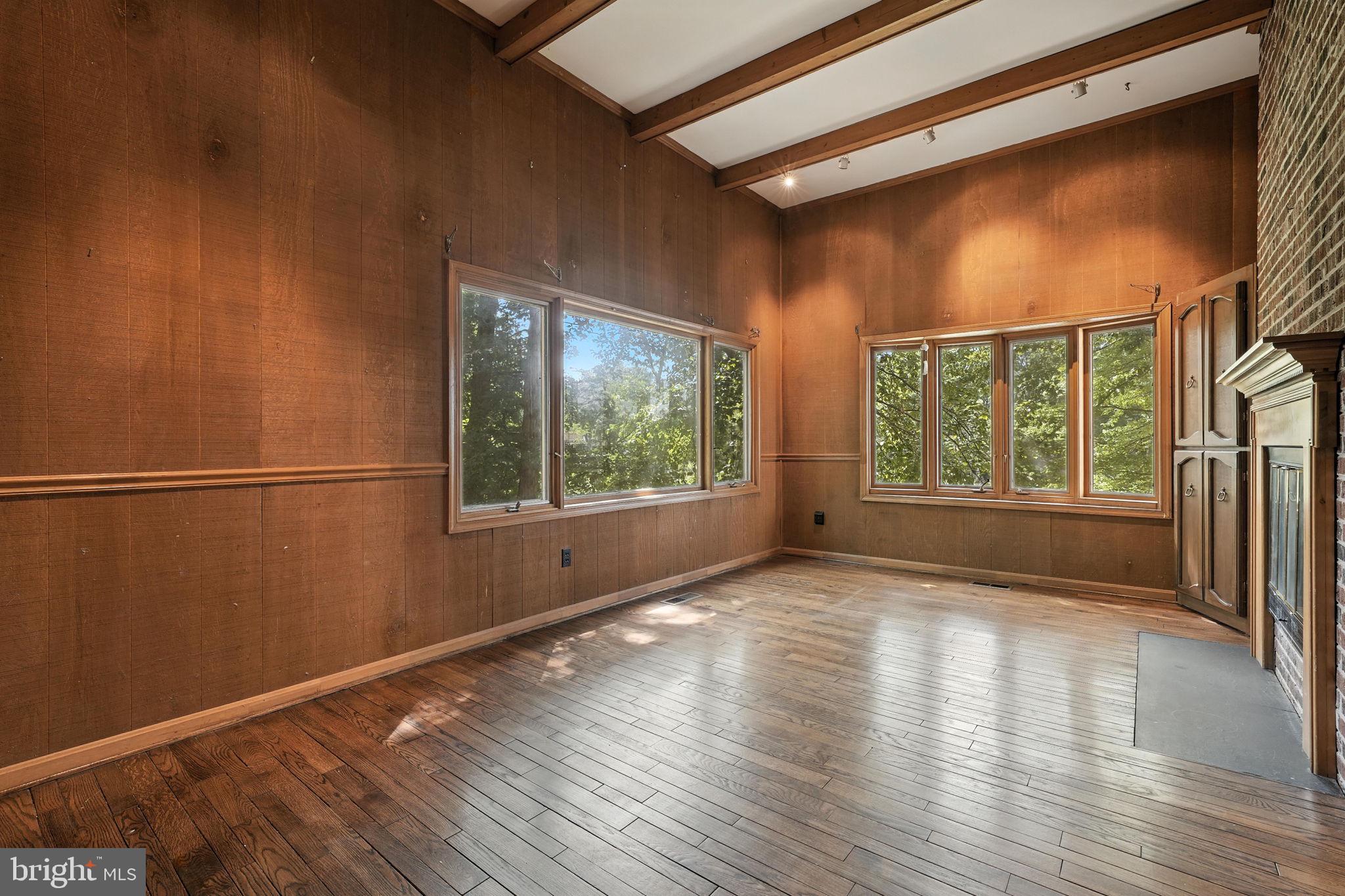 TANTALLON ON THE POTOMAC - Residential