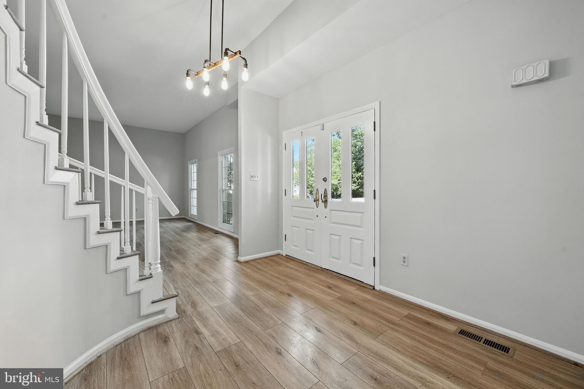 TANTALLON ON THE POTOMAC - Residential