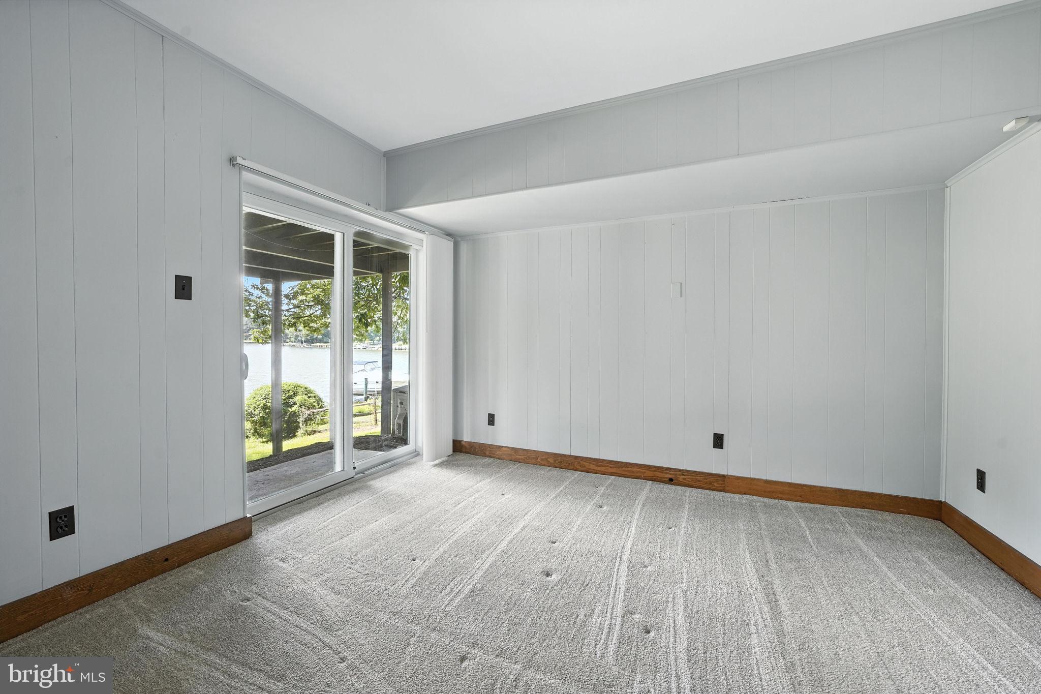 TANTALLON ON THE POTOMAC - Residential