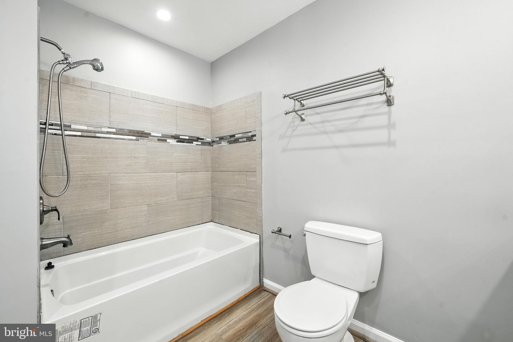 TANTALLON ON THE POTOMAC - Residential