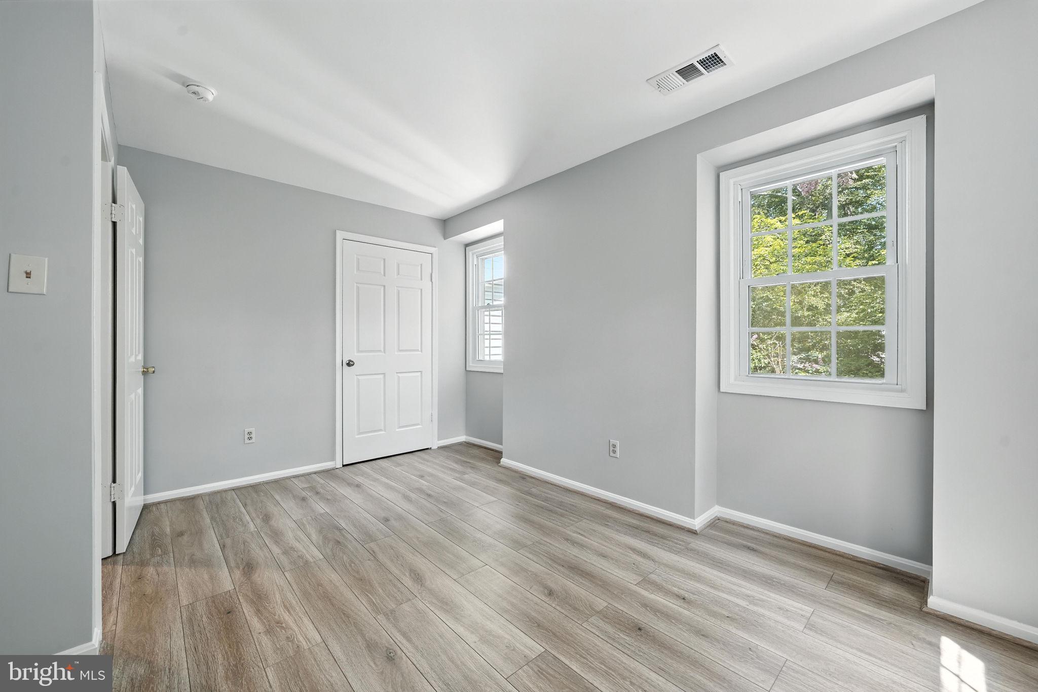 TANTALLON ON THE POTOMAC - Residential