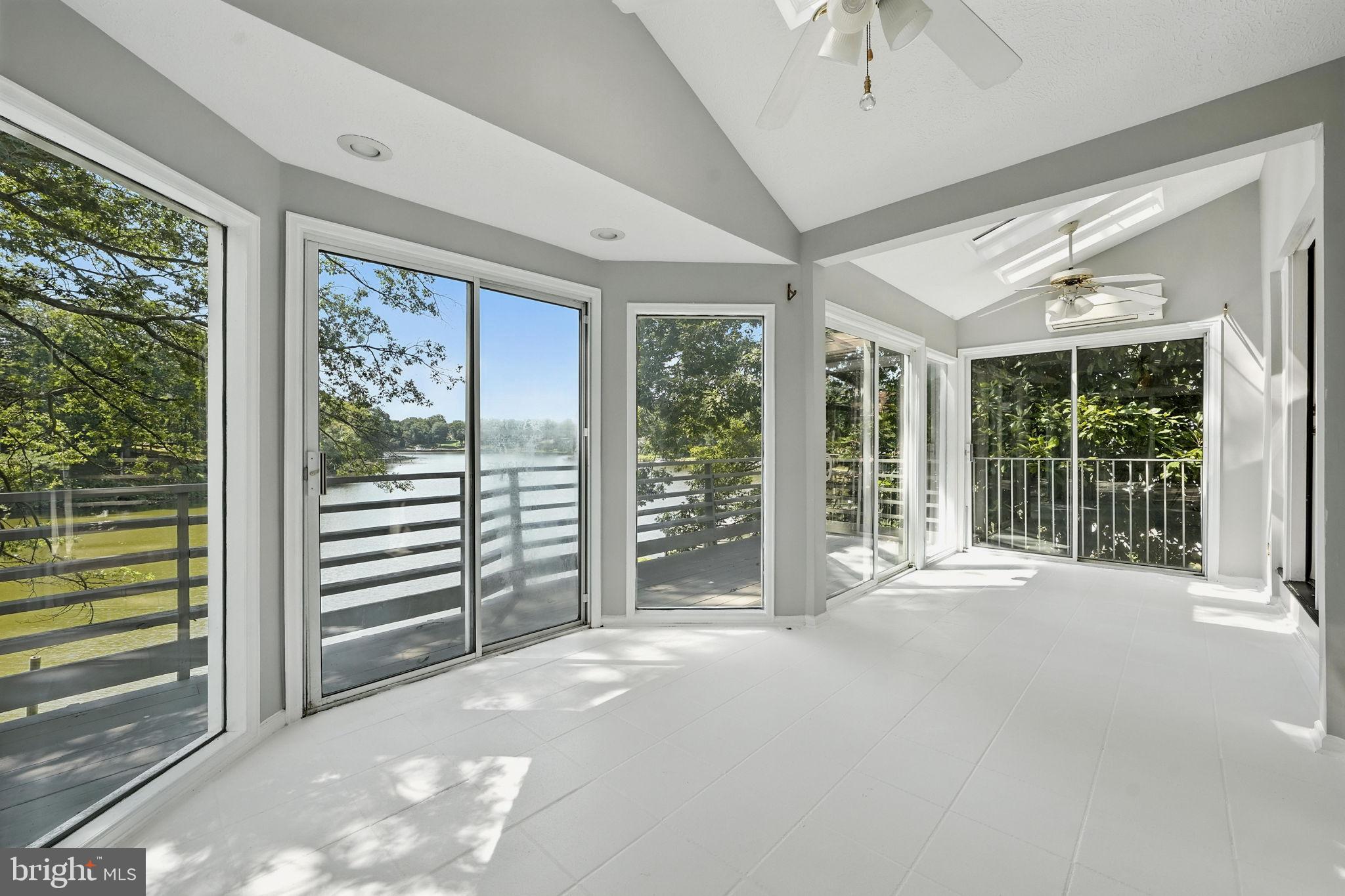 TANTALLON ON THE POTOMAC - Residential