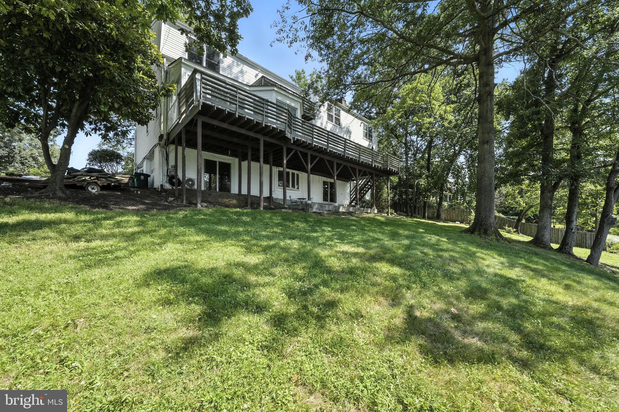 TANTALLON ON THE POTOMAC - Residential