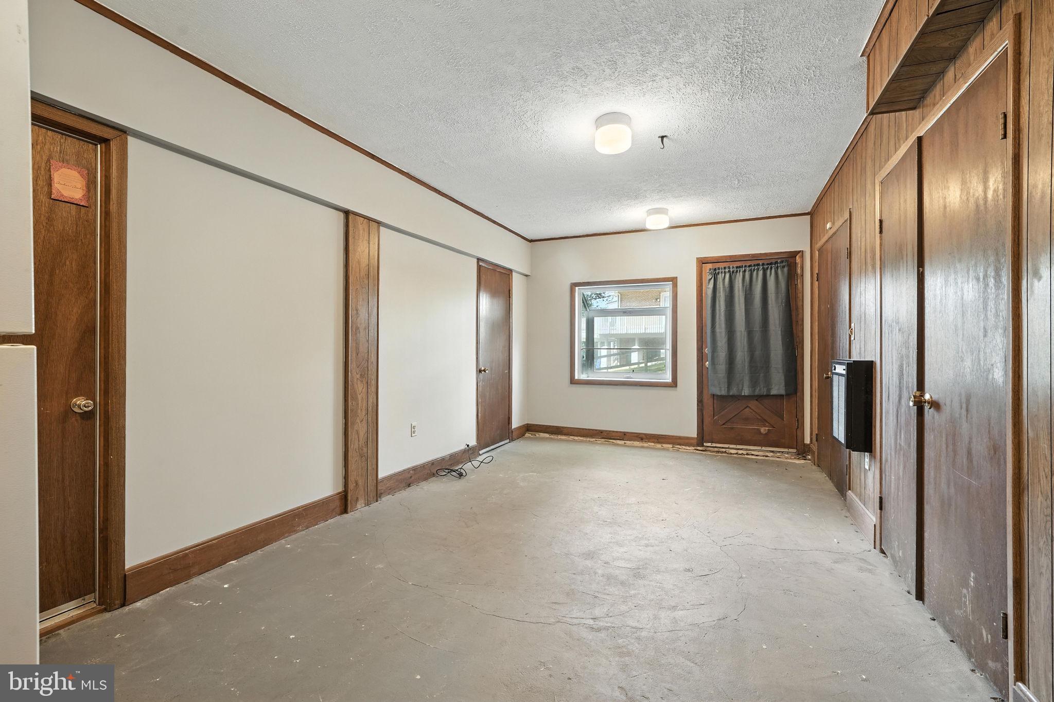 TANTALLON ON THE POTOMAC - Residential