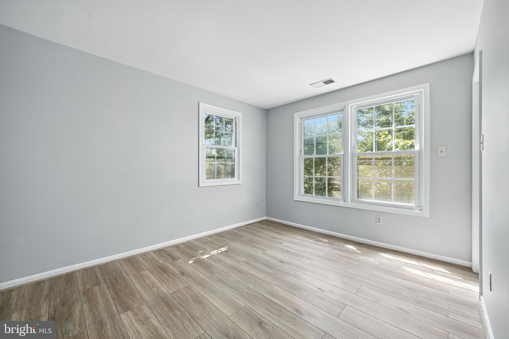 TANTALLON ON THE POTOMAC - Residential