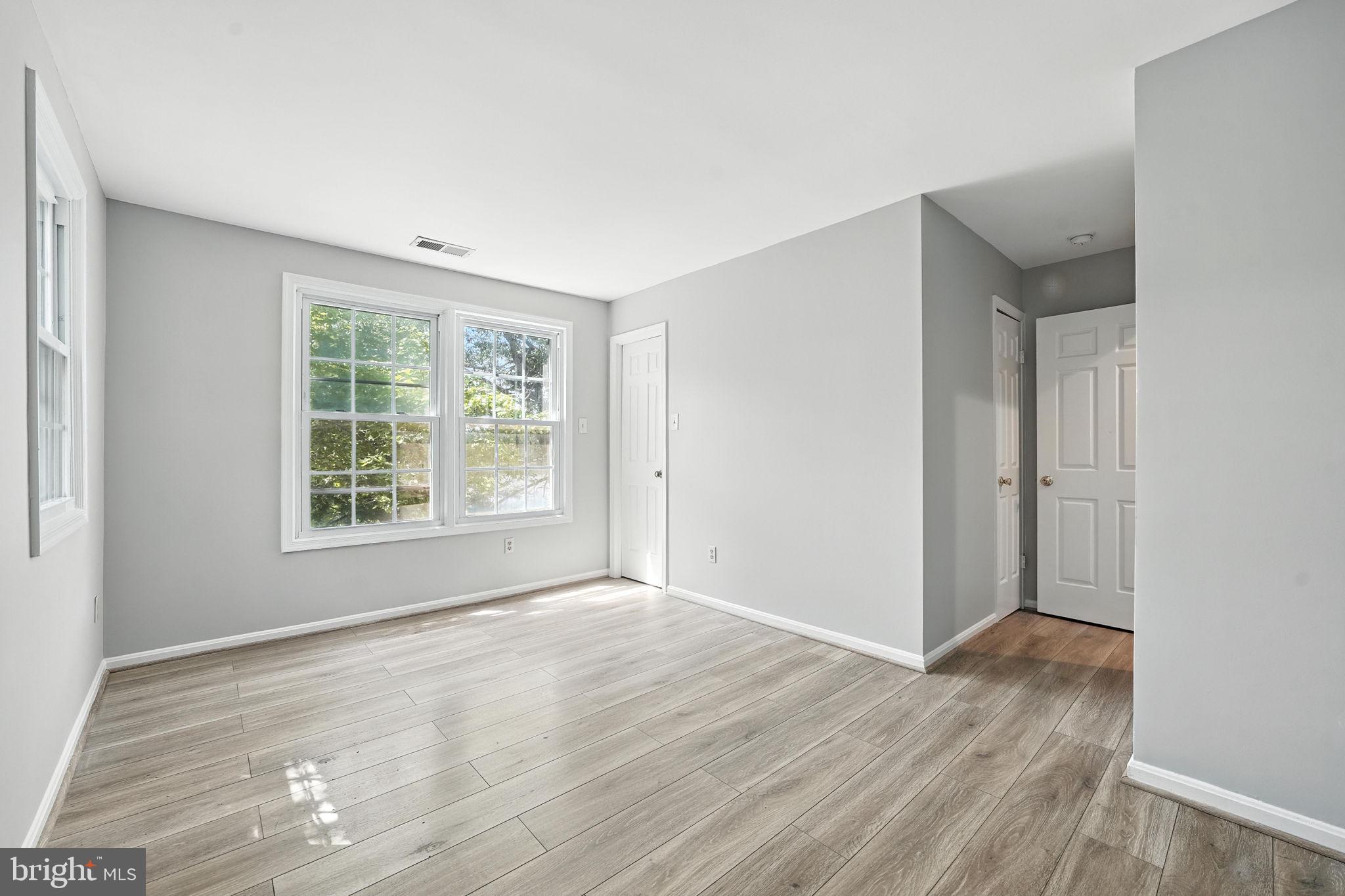 TANTALLON ON THE POTOMAC - Residential