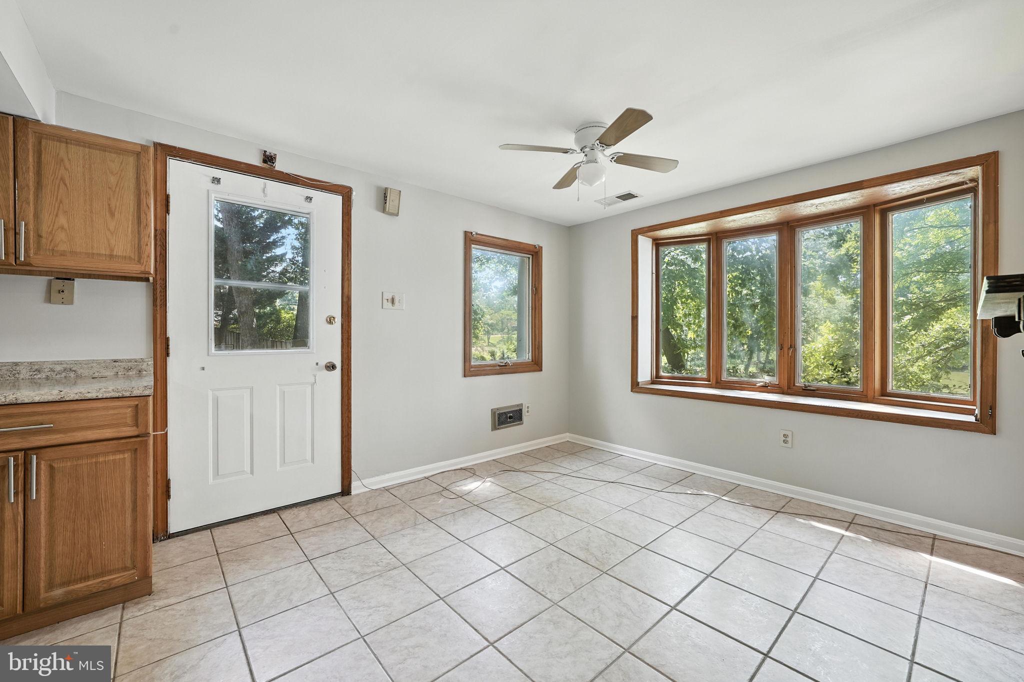 TANTALLON ON THE POTOMAC - Residential